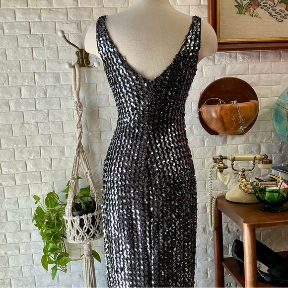 Vintage 1990s Climax by David Howard Body Contour Sequin Sleeveless Gown - Picture 11 of 15